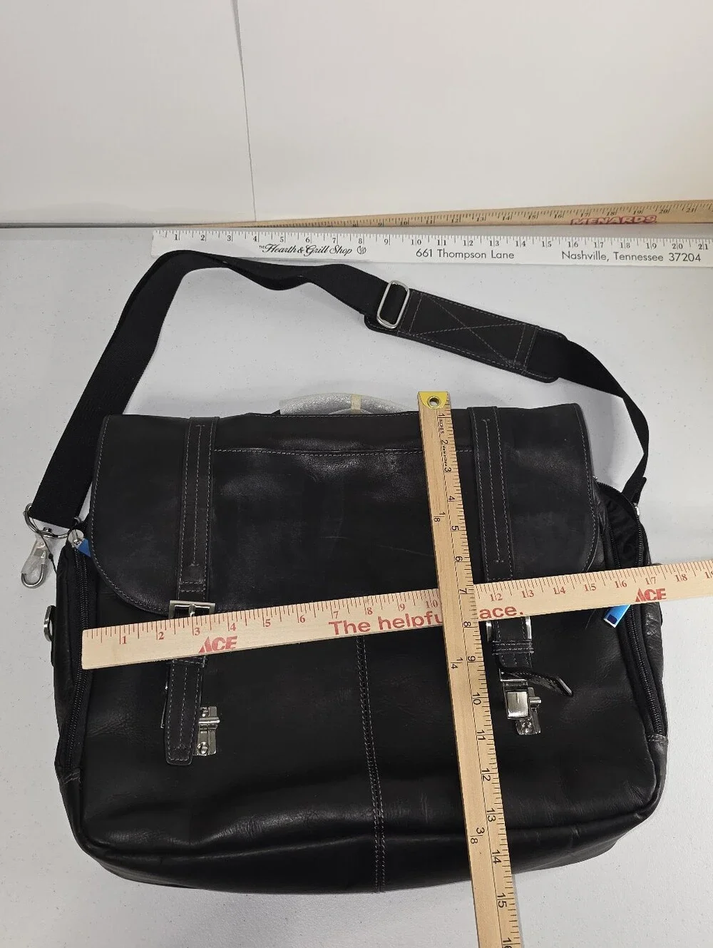 Andrew Marc New York Black Leather Retro Messenger Bag Laptop Briefcase NWOT